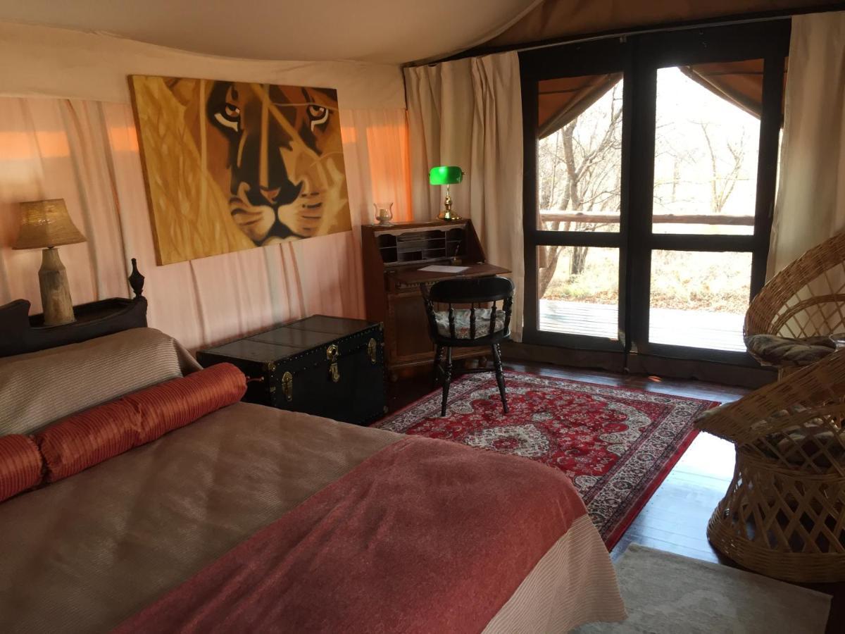 Out In Africa Wildlife Lodge Хаманскраал Екстериор снимка