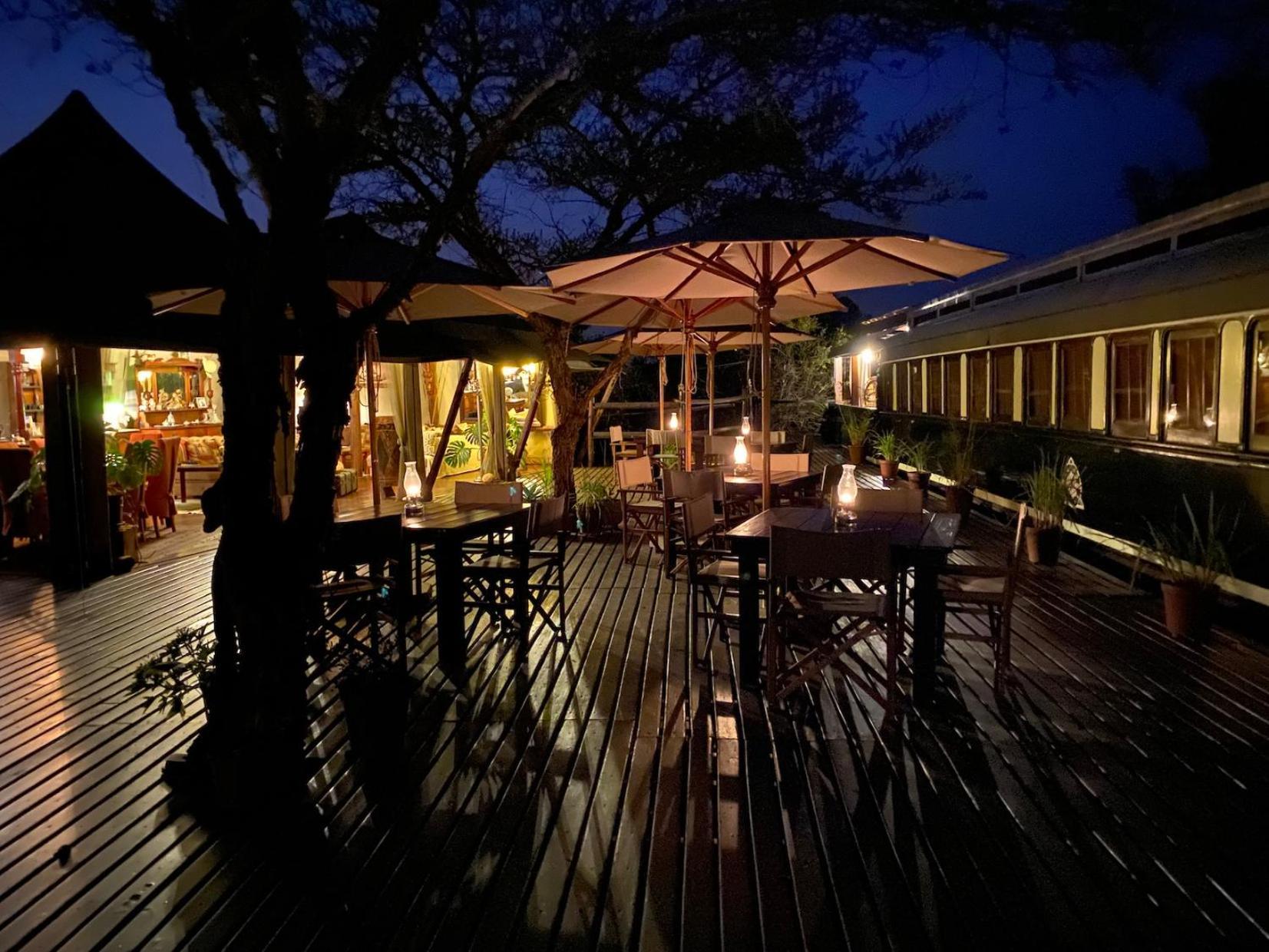 Out In Africa Wildlife Lodge Хаманскраал Екстериор снимка